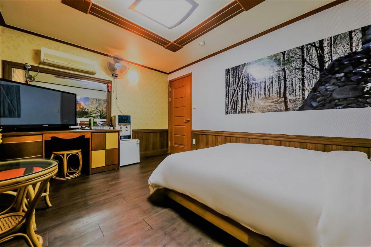 Pine Motel Boryeong Zewnętrze zdjęcie